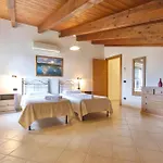 Village Surrounded By Greenery With Swimming Pool Just A Few Minutes From Αλγκέρο
