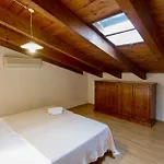 Village Surrounded By Greenery With Swimming Pool Just A Few Minutes From 3* Αλγκέρο