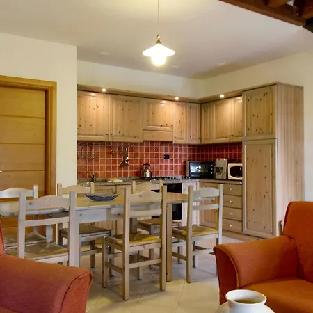 Apartahotel Village Surrounded By Greenery With Swimming Pool Just A Few Minutes From Alguer