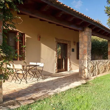 Village Surrounded By Greenery With Swimming Pool Just A Few Minutes From Alguer