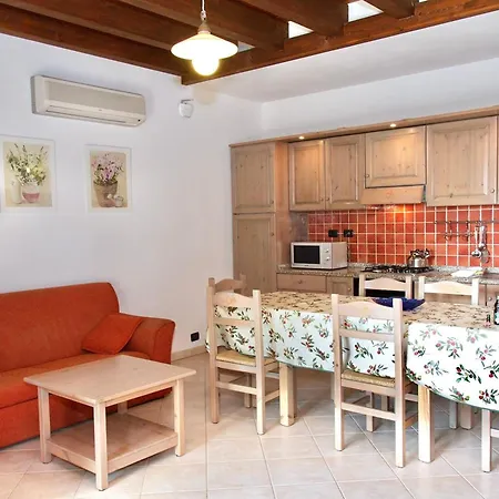 Village Surrounded By Greenery With Swimming Pool Just A Few Minutes From 3* Alguer