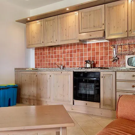 Village Surrounded By Greenery With Swimming Pool Just A Few Minutes From Apartahotel Alguer