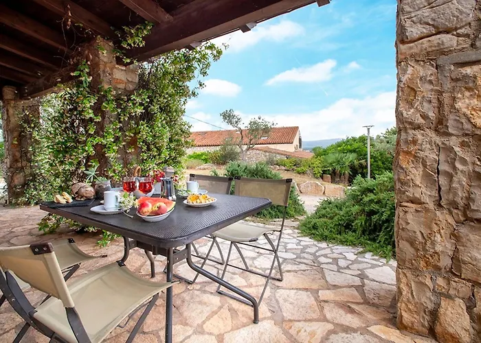 Village Surrounded By Greenery With Swimming Pool Just A Few Minutes From Aparthotel Alghero