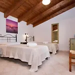 Appart hôtel Village Surrounded By Greenery With Swimming Pool Just A Few Minutes From Alghero