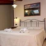 Appart hôtel Village Surrounded By Greenery With Swimming Pool Just A Few Minutes From Alghero
